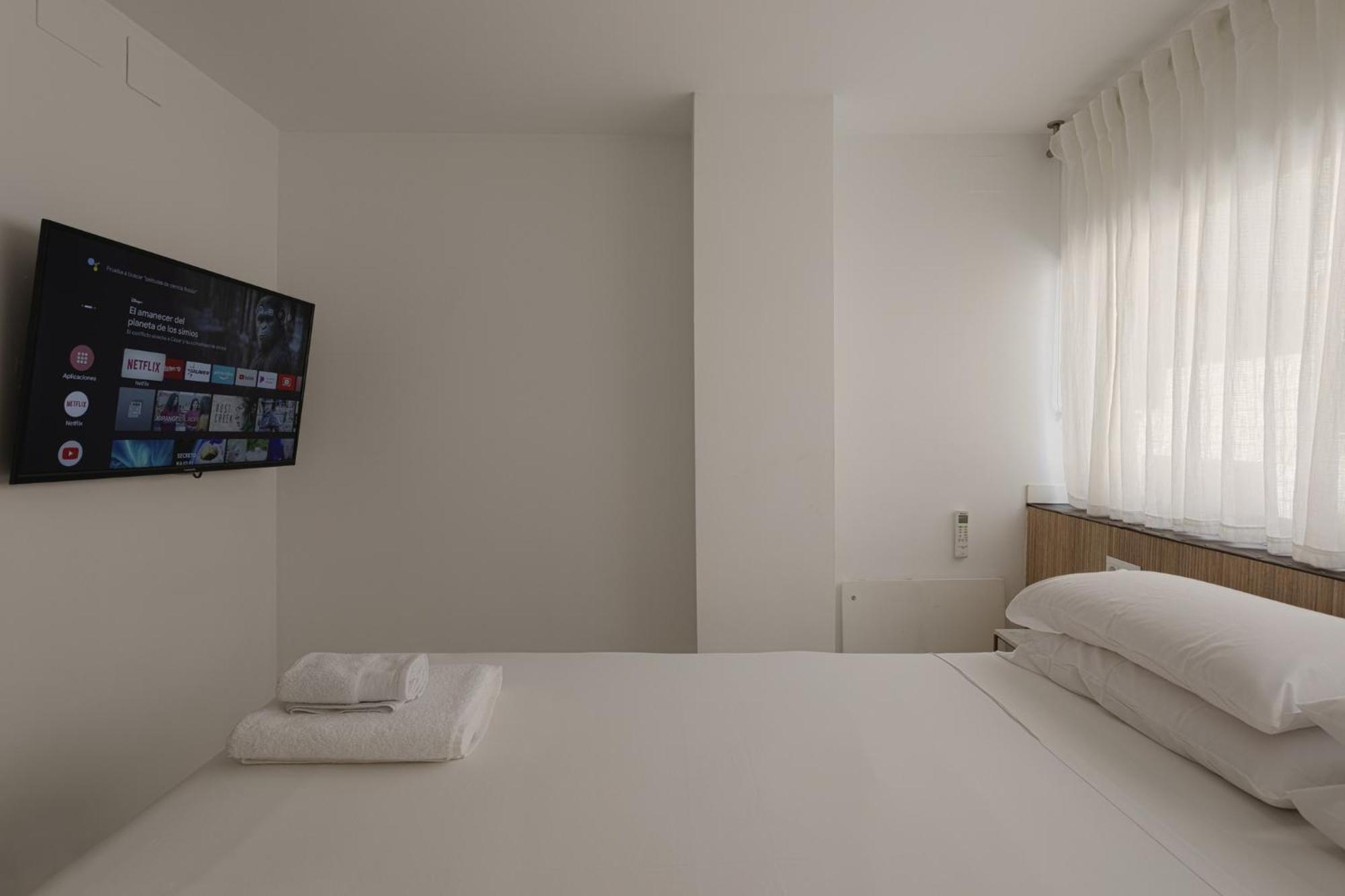 Beach Malagueta By Caleta Homes Málaga Extérieur photo